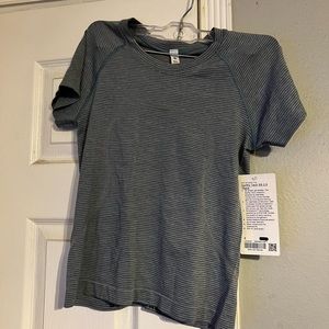 Lululemon swiftly tech shirt
